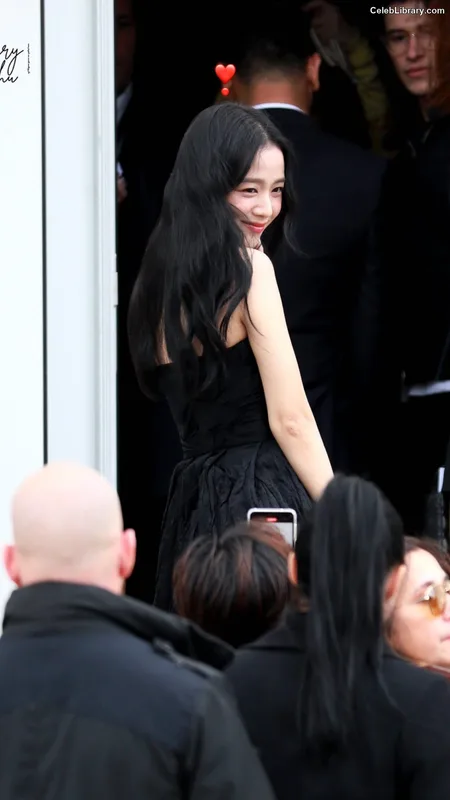 Jisoo - BLΛƆKPIИK ( BLACKPINK ) photo 15 of 2451