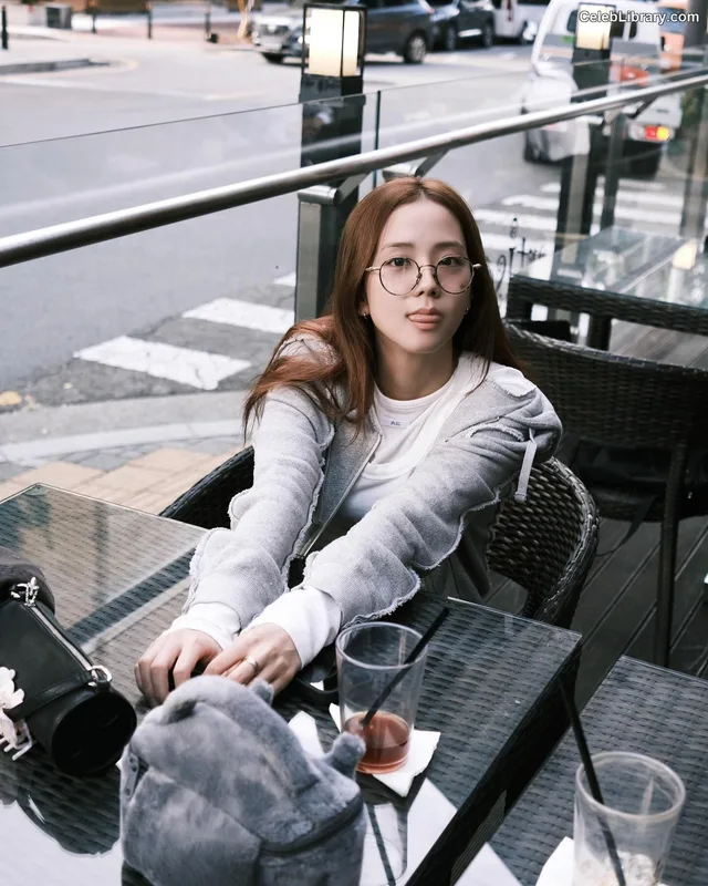 Jisoo - BLΛƆKPIИK ( BLACKPINK ) photo 3 of 2451