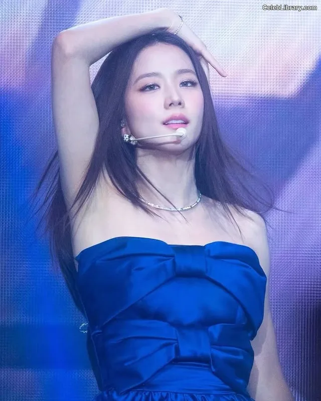 Jisoo - BLΛƆKPIИK ( BLACKPINK ) photo 11 of 2451