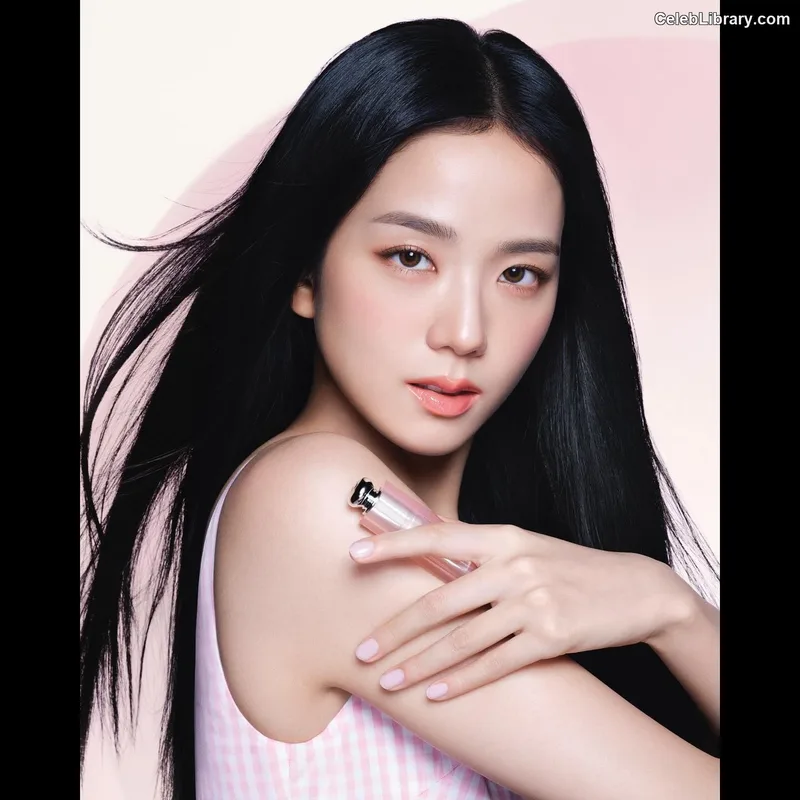 Jisoo - BLΛƆKPIИK ( BLACKPINK ) photo 14 of 2451