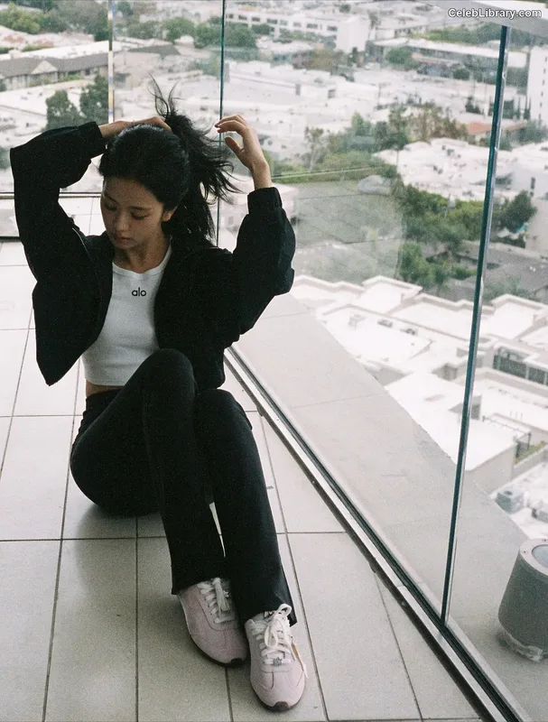 Jisoo  - BLΛƆKPIИK ( BLACKPINK ) photo 8 of 2451