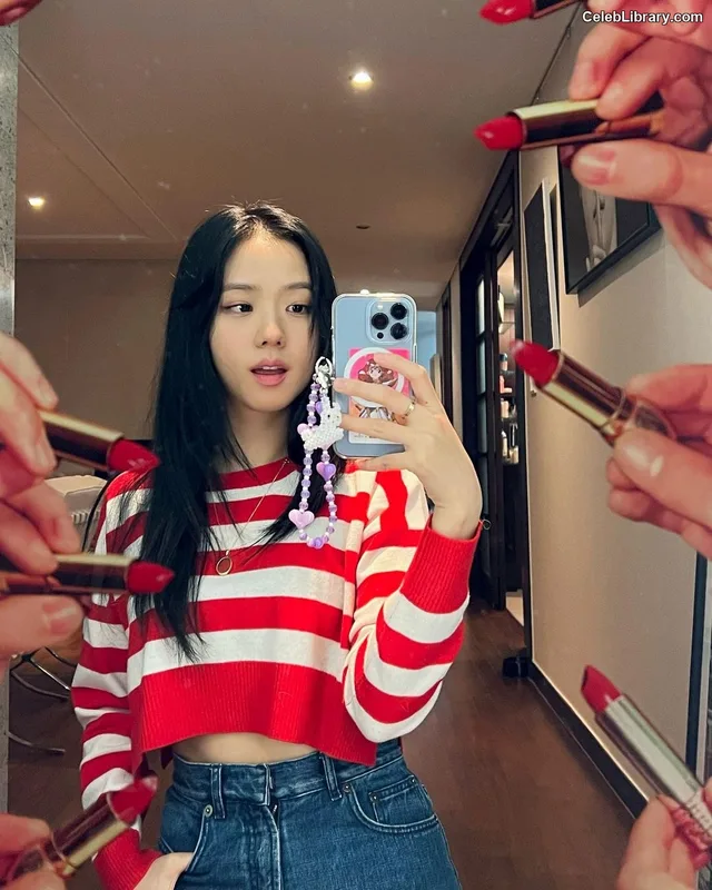 Jisoo  - BLΛƆKPIИK ( BLACKPINK ) photo 12 of 2451