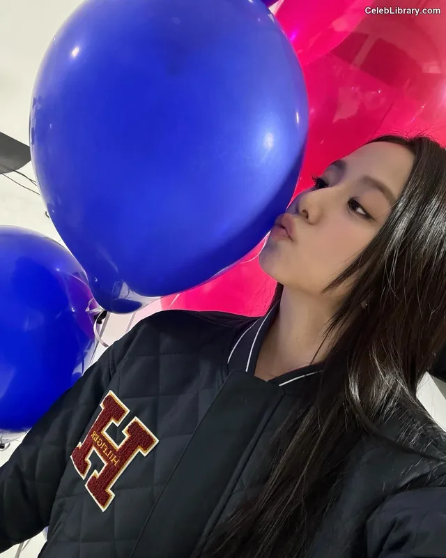 Jisoo  - BLΛƆKPIИK ( BLACKPINK ) photo 19 of 2451