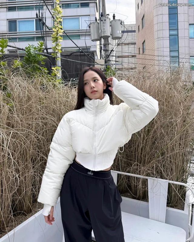 Jisoo  - BLΛƆKPIИK ( BLACKPINK ) photo 23 of 2451
