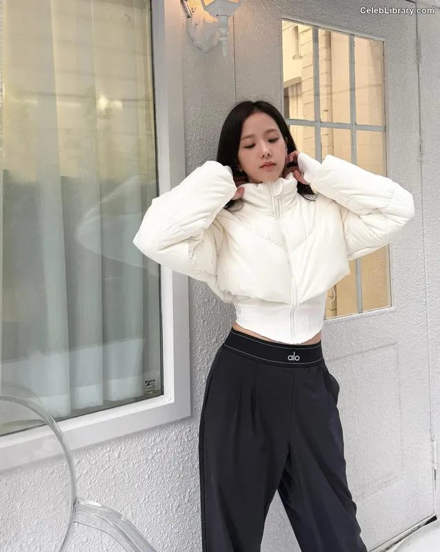 Jisoo  - BLΛƆKPIИK ( BLACKPINK ) photo 24 of 2451