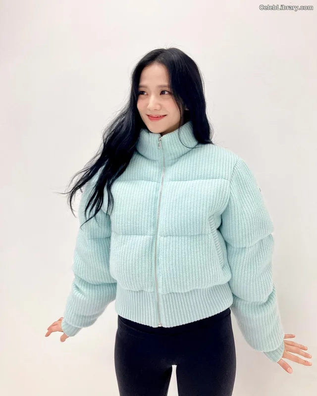 Jisoo  - BLΛƆKPIИK ( BLACKPINK ) photo 17 of 2451