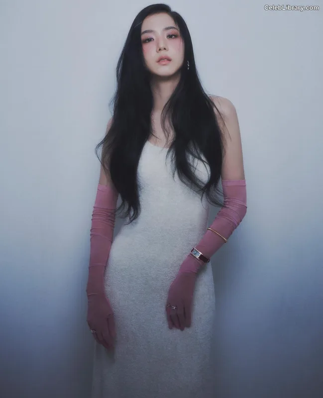 Jisoo  - BLΛƆKPIИK ( BLACKPINK ) photo 15 of 2451