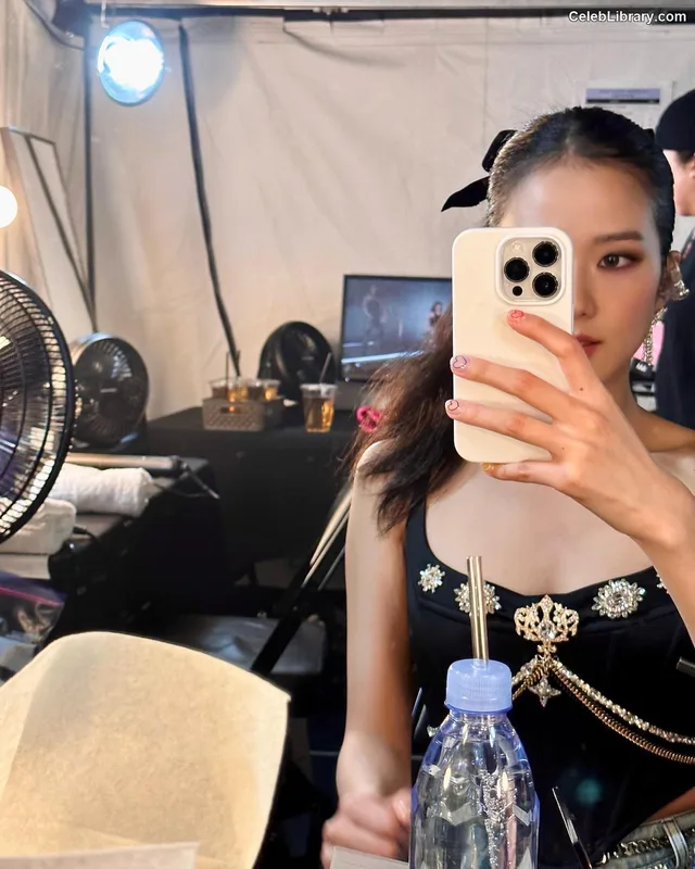 Jisoo  - BLΛƆKPIИK ( BLACKPINK ) photo 23 of 2451