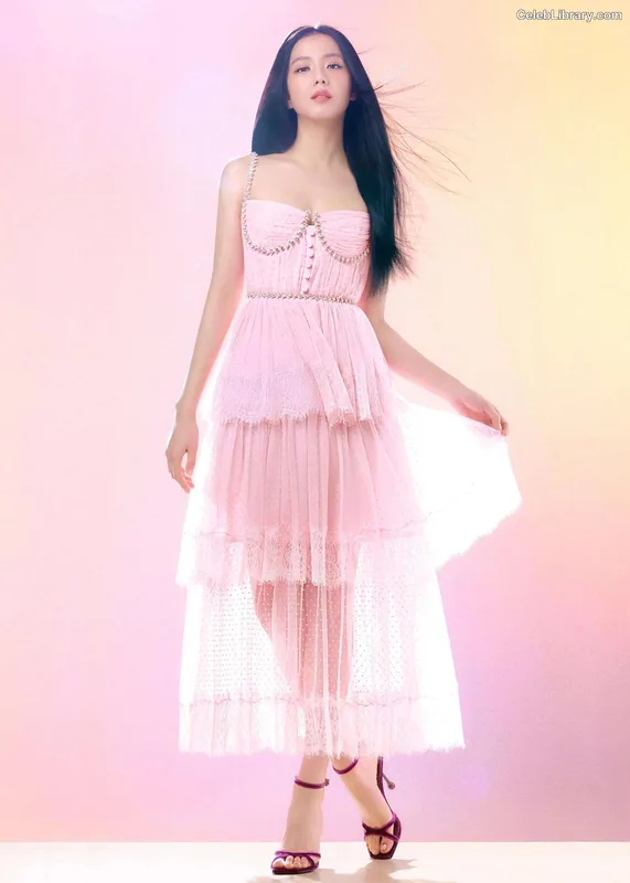 Jisoo  - BLΛƆKPIИK ( BLACKPINK ) photo 16 of 2451