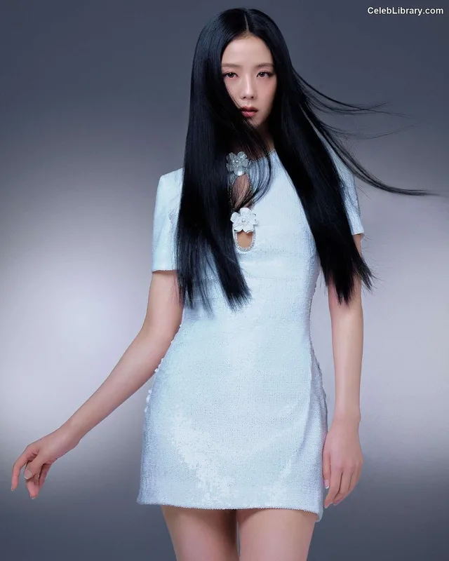 Jisoo  - BLΛƆKPIИK ( BLACKPINK ) photo 17 of 2451