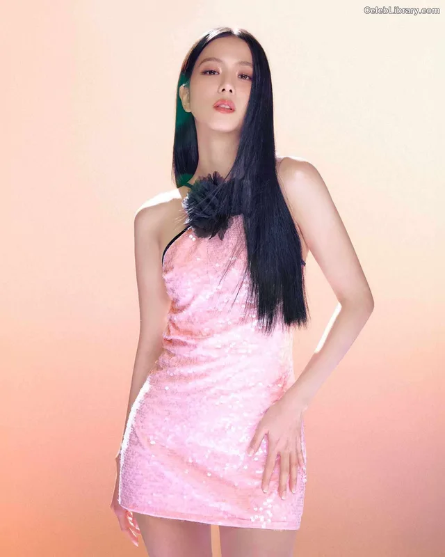 Jisoo  - BLΛƆKPIИK ( BLACKPINK ) photo 19 of 2451