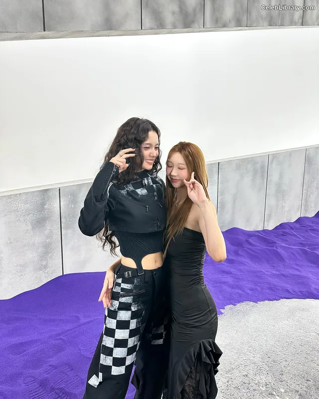 Jisoo  - BLΛƆKPIИK ( BLACKPINK ) photo 4 of 2451
