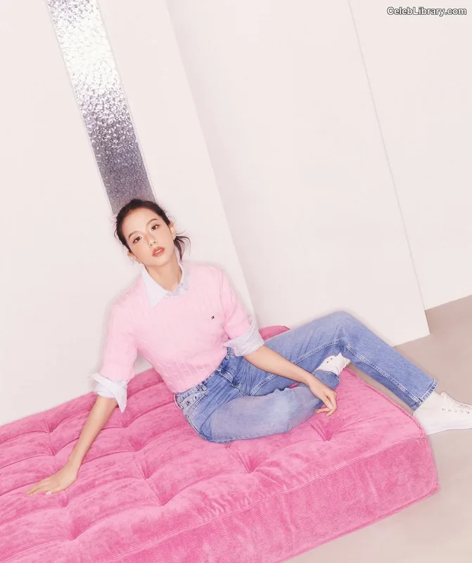 Jisoo  - BLΛƆKPIИK ( BLACKPINK ) photo 17 of 2451