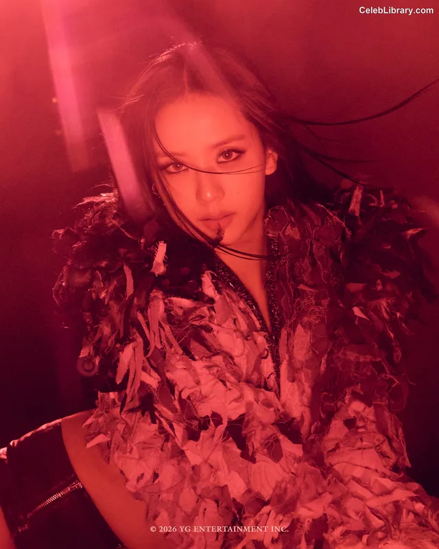 Jisoo  - BLΛƆKPIИK ( BLACKPINK ) photo 19 of 2451