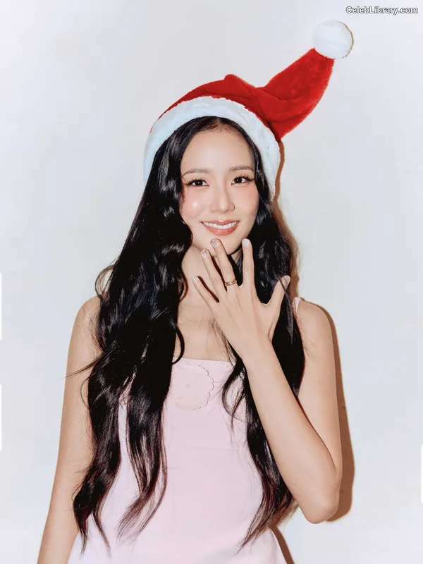 Jisoo  - BLΛƆKPIИK ( BLACKPINK ) photo 18 of 2451