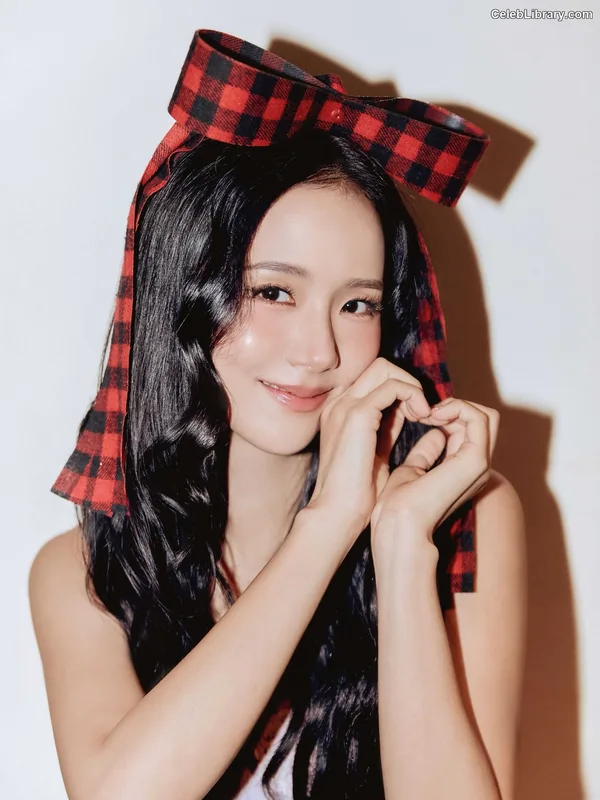 Jisoo  - BLΛƆKPIИK ( BLACKPINK ) photo 24 of 2451