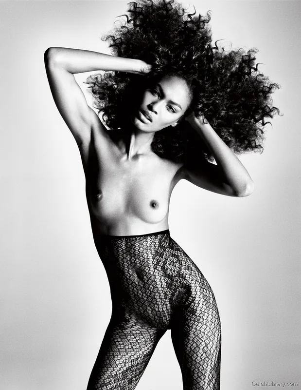 Joan Smalls photo 7 of 60