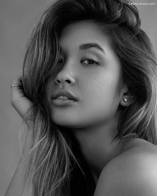 Jocelyn Chew photo 1 of 116