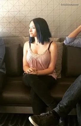 Jodelle Ferland photo 8 of 99