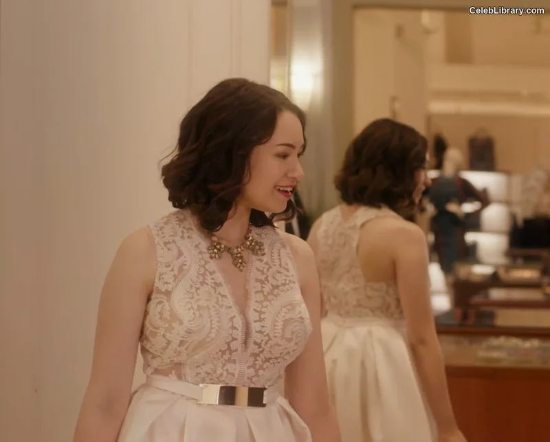 Jodelle Ferland photo 10 of 100