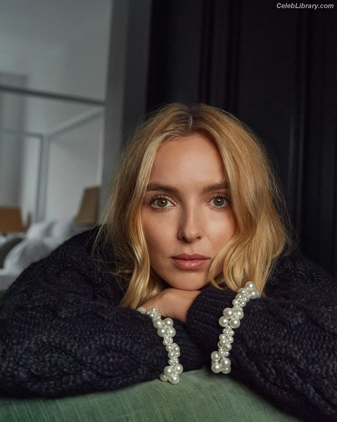 Jodie Comer photo 18 of 340