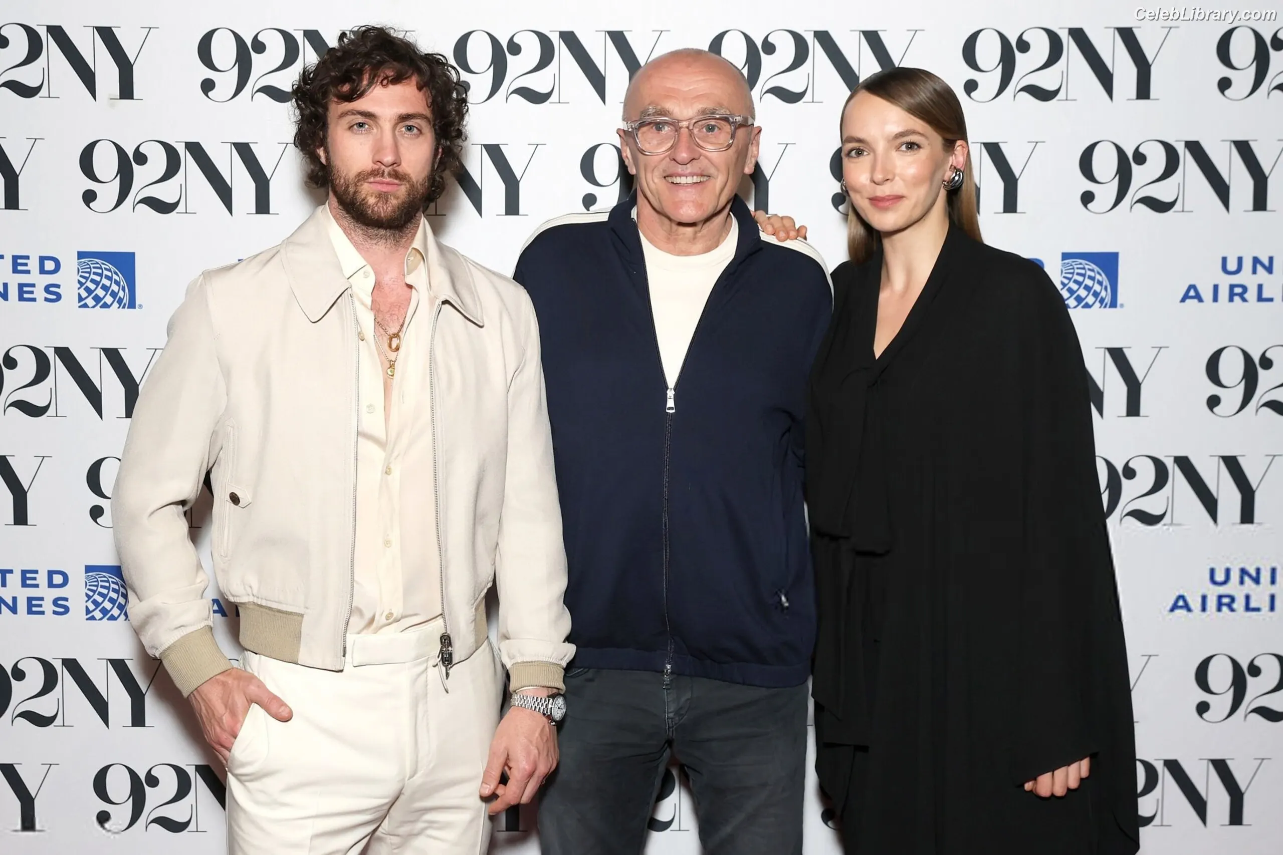 Jodie Comer photo 7 of 340