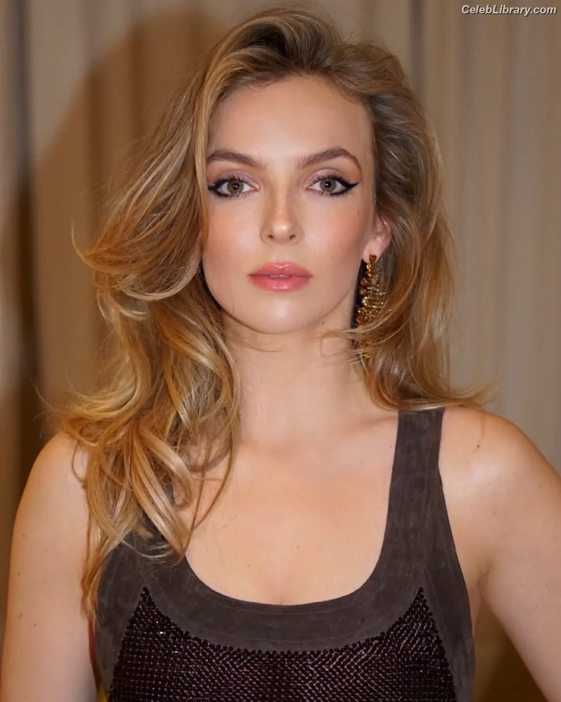Jodie Comer photo 6 of 340