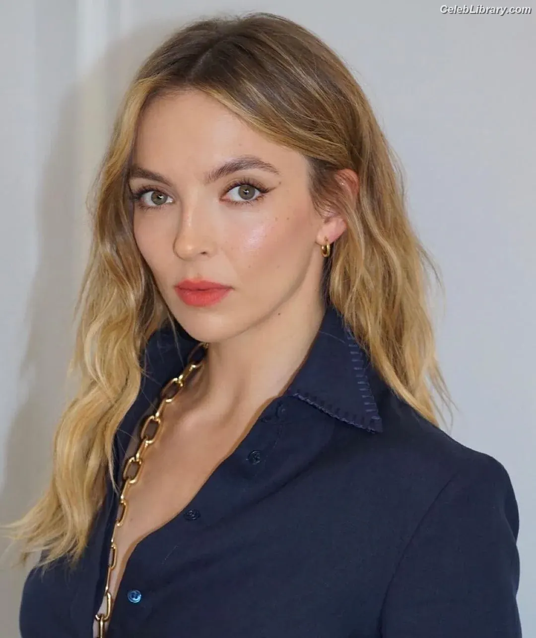 Jodie Comer photo 1 of 340