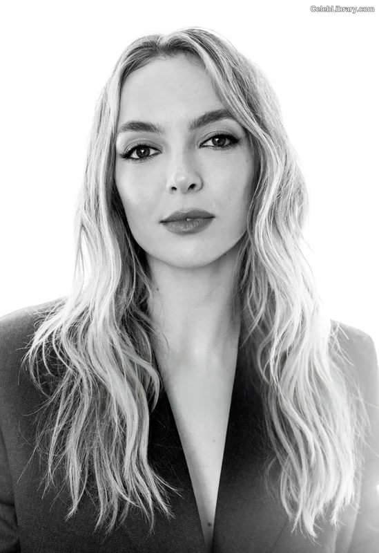 Jodie Comer photo 21 of 340