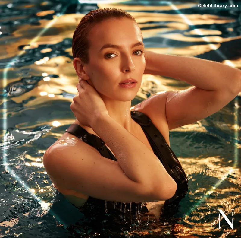 Jodie Comer photo 9 of 340