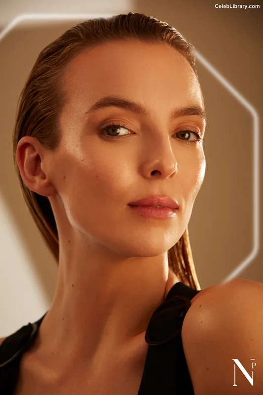 Jodie Comer photo 13 of 340