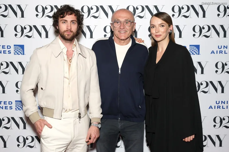 Jodie Comer photo 6 of 340