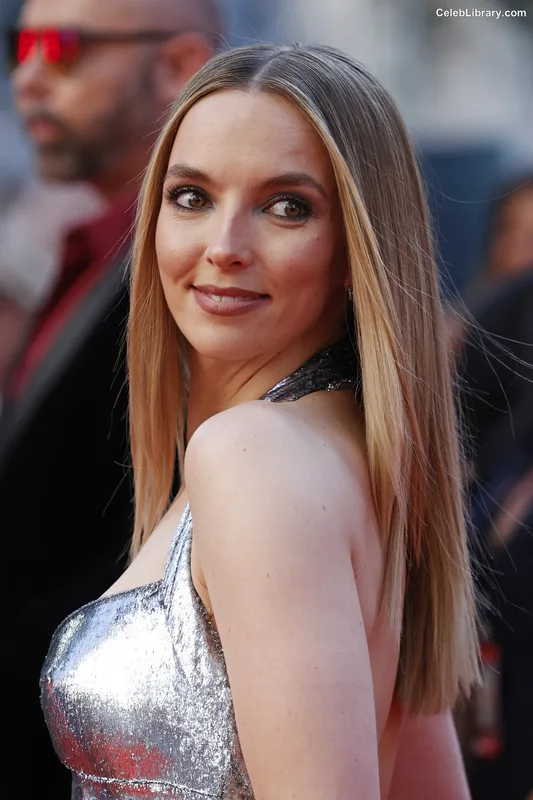 Jodie Comer photo 5 of 340