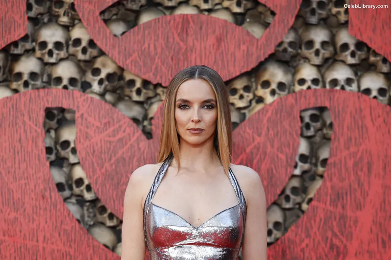 Jodie Comer photo 1 of 340
