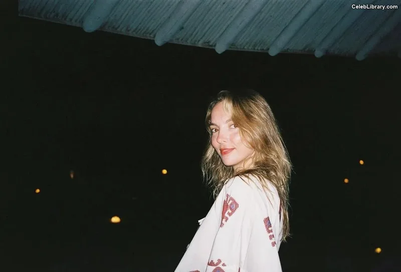 Jodie Comer photo 5 of 340