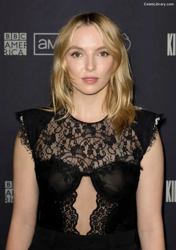 Jodie Comer photo 7 of 340