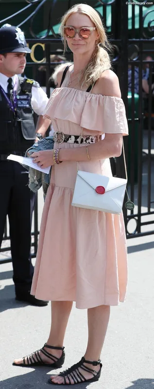 Jodie Kidd photo 20 of 28