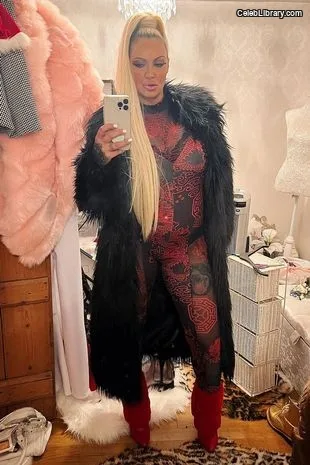 Jodie Marsh photo 7 of 342