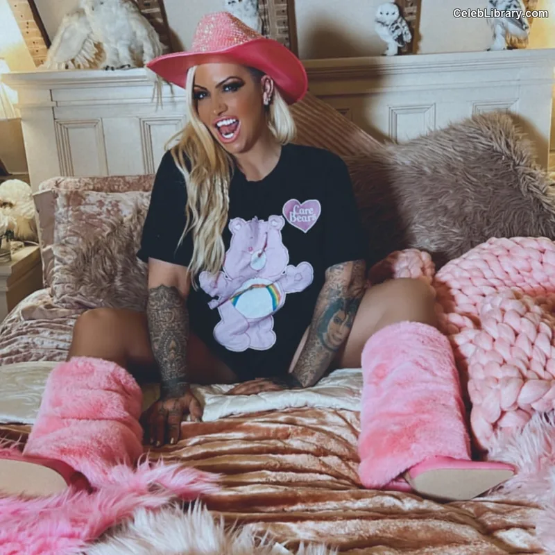 Jodie Marsh photo 19 of 342