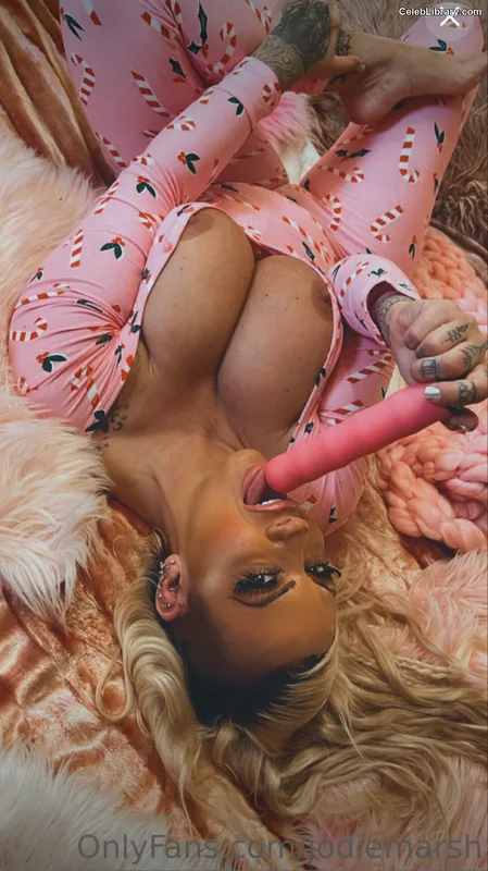 Jodie Marsh photo 13 of 342
