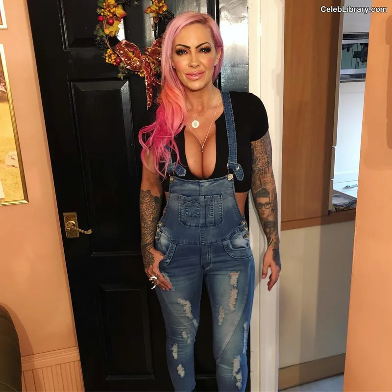 Jodie Marsh photo 19 of 342