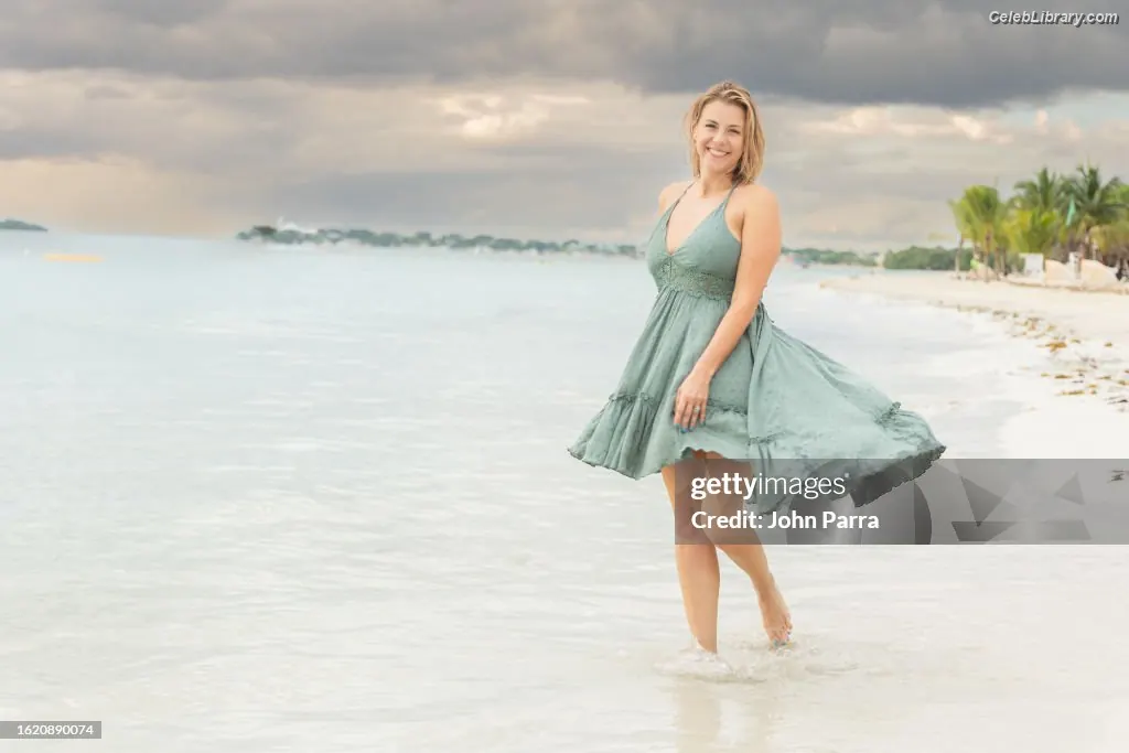 Jodie Sweetin photo 11 of 154