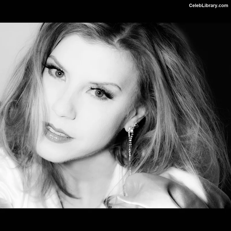 Jodie Sweetin photo 20 of 151