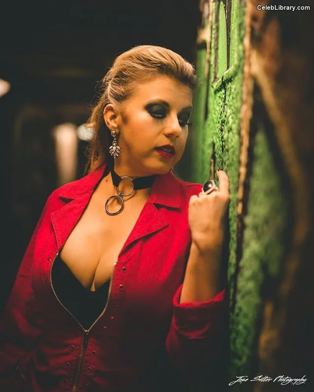 Jodie Sweetin photo 23 of 151