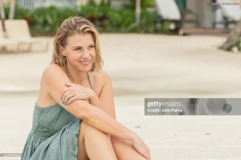 Jodie Sweetin photo 21 of 151