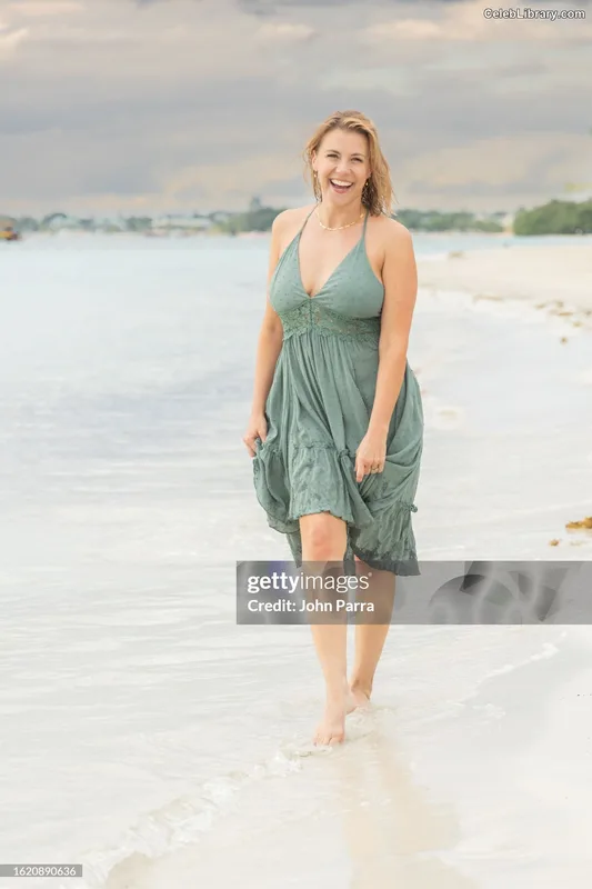 Jodie Sweetin photo 22 of 151