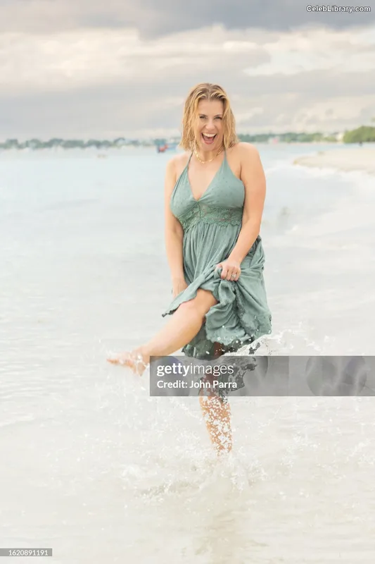 Jodie Sweetin photo 23 of 151