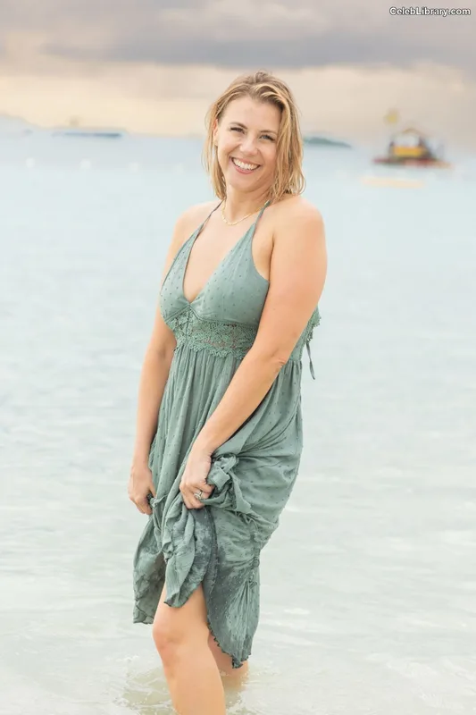 Jodie Sweetin photo 5 of 151