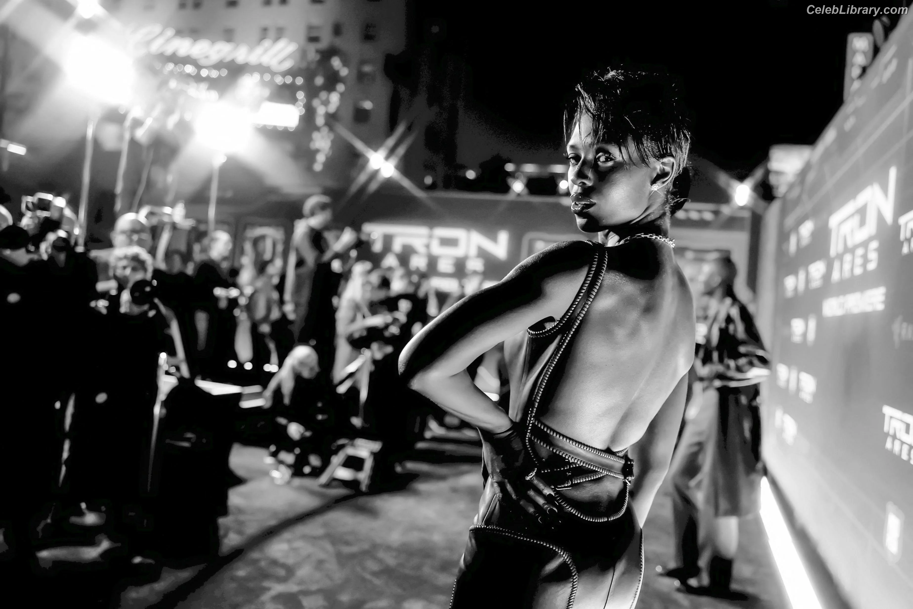 Jodie Turner-Smith photo 6 of 209