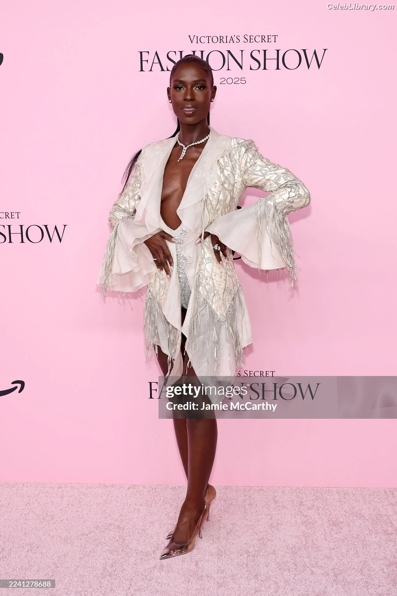 Jodie Turner-Smith photo 14 of 209